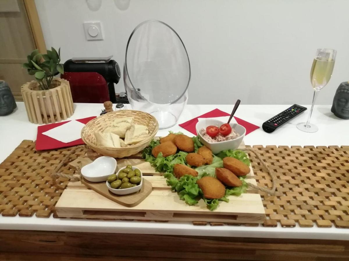 Le Reve De Lily Bed & Breakfast Les Vigneres Bagian luar foto