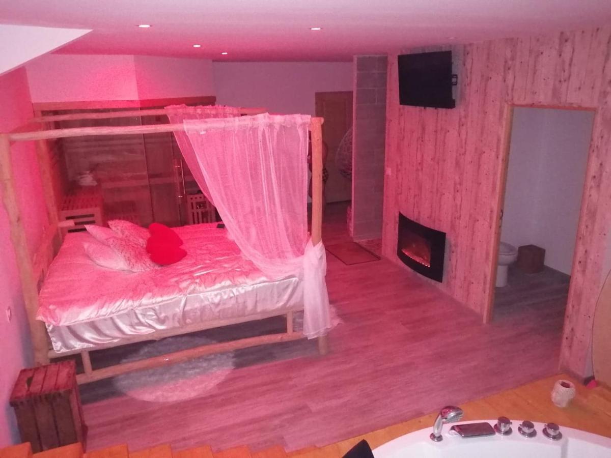 Le Reve De Lily Bed & Breakfast Les Vigneres Bagian luar foto